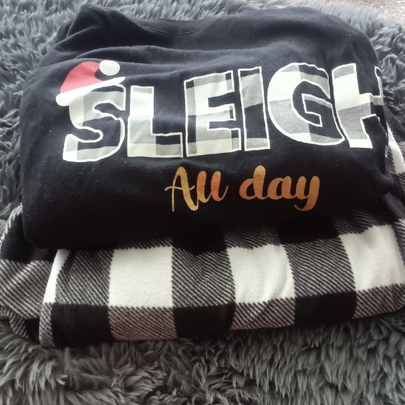 Looking for Christmas PJ's? - Picture 1 of 4
